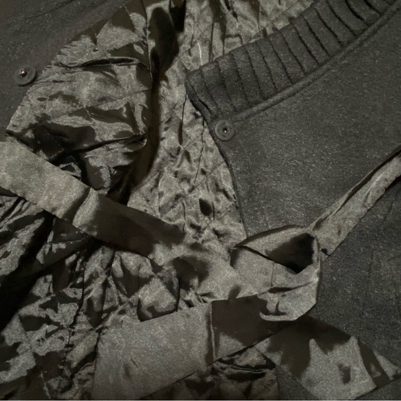 C. LUCE VINTAGE LONG SLEEVE SHORT BLACK COAT JACKET WITH RIBBON TIES - Picture 7 of 10